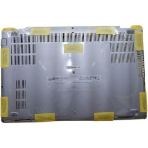 Bottom assembly door with
